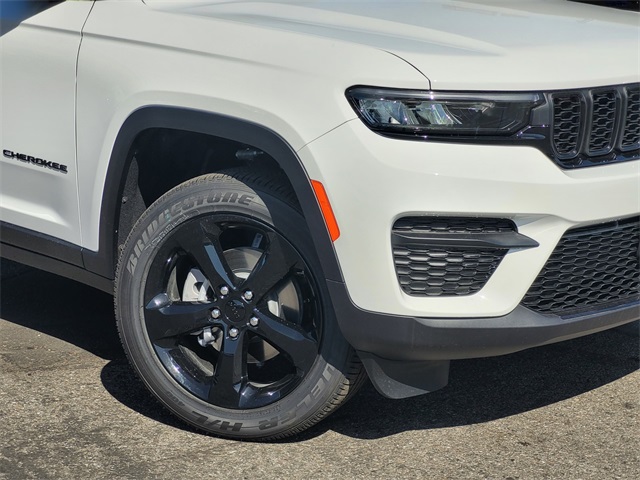 2025 Jeep Grand Cherokee Altitude X photo 2
