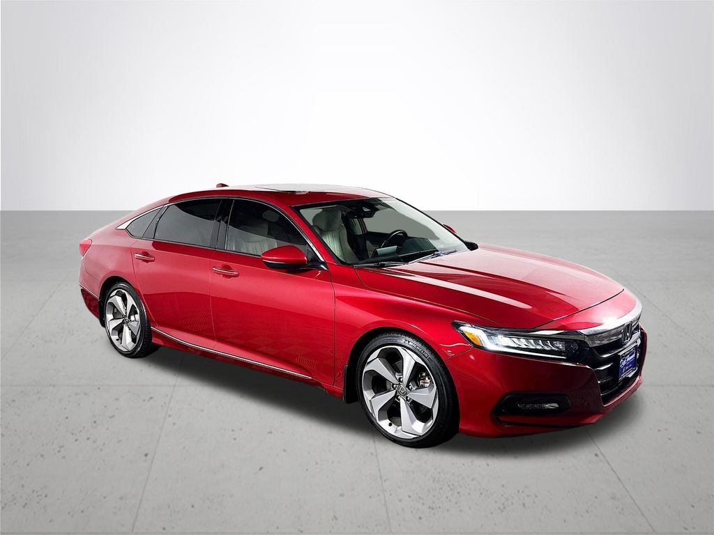 2018 Honda Accord Touring photo 4