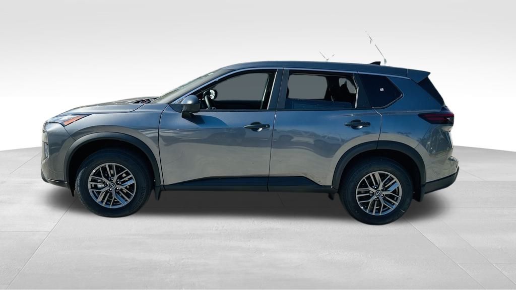 2026 Nissan Rogue S photo 4