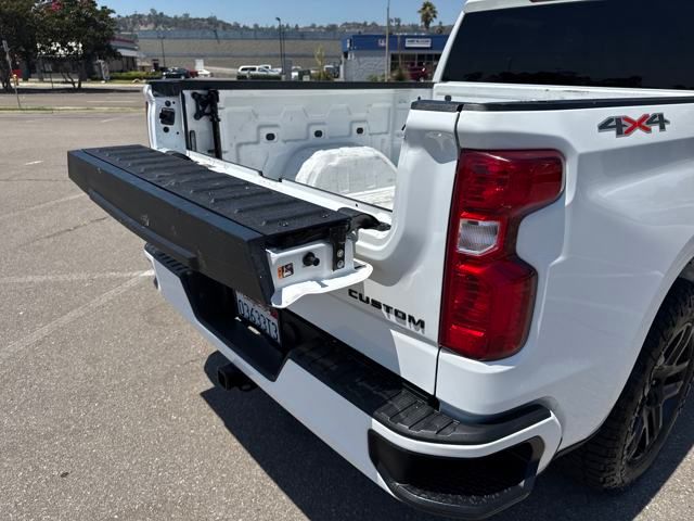2023 Chevrolet Silverado 1500 Custom photo 20