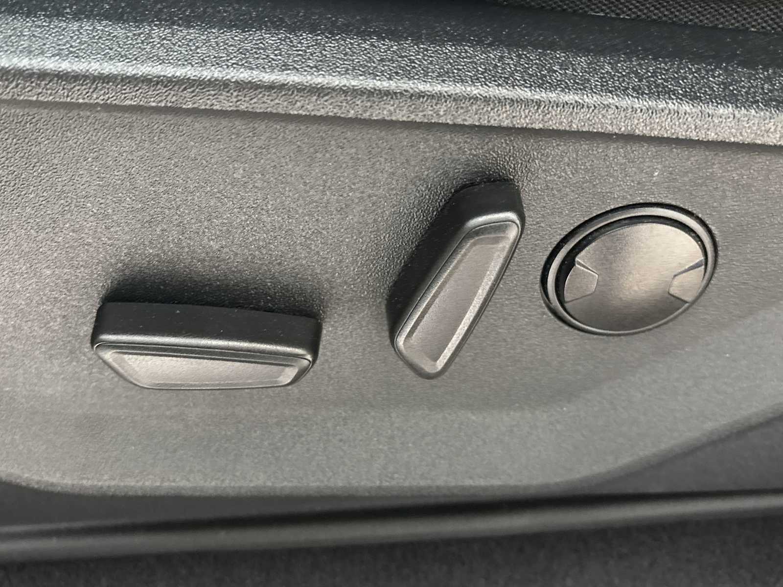 2023 Ford F-150 XLT photo 31
