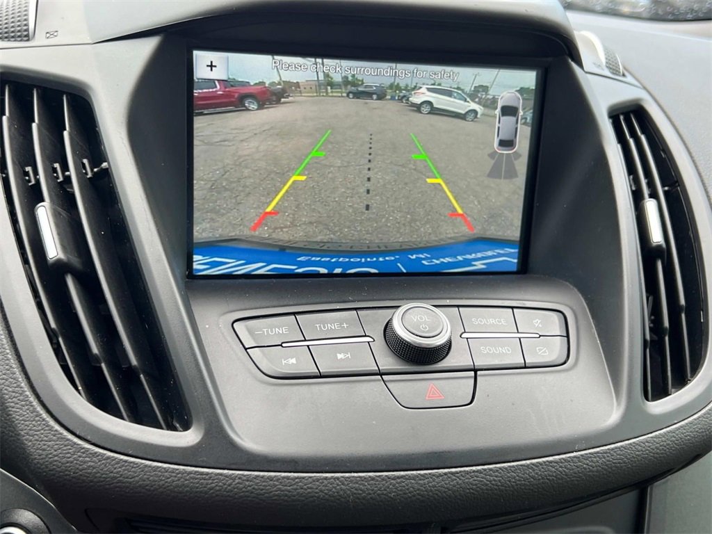 2019 Ford Escape SEL photo 17