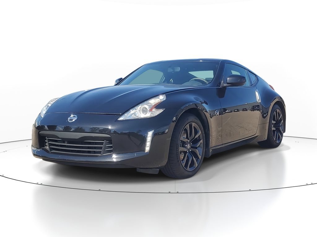 2015 Nissan 370Z photo 2