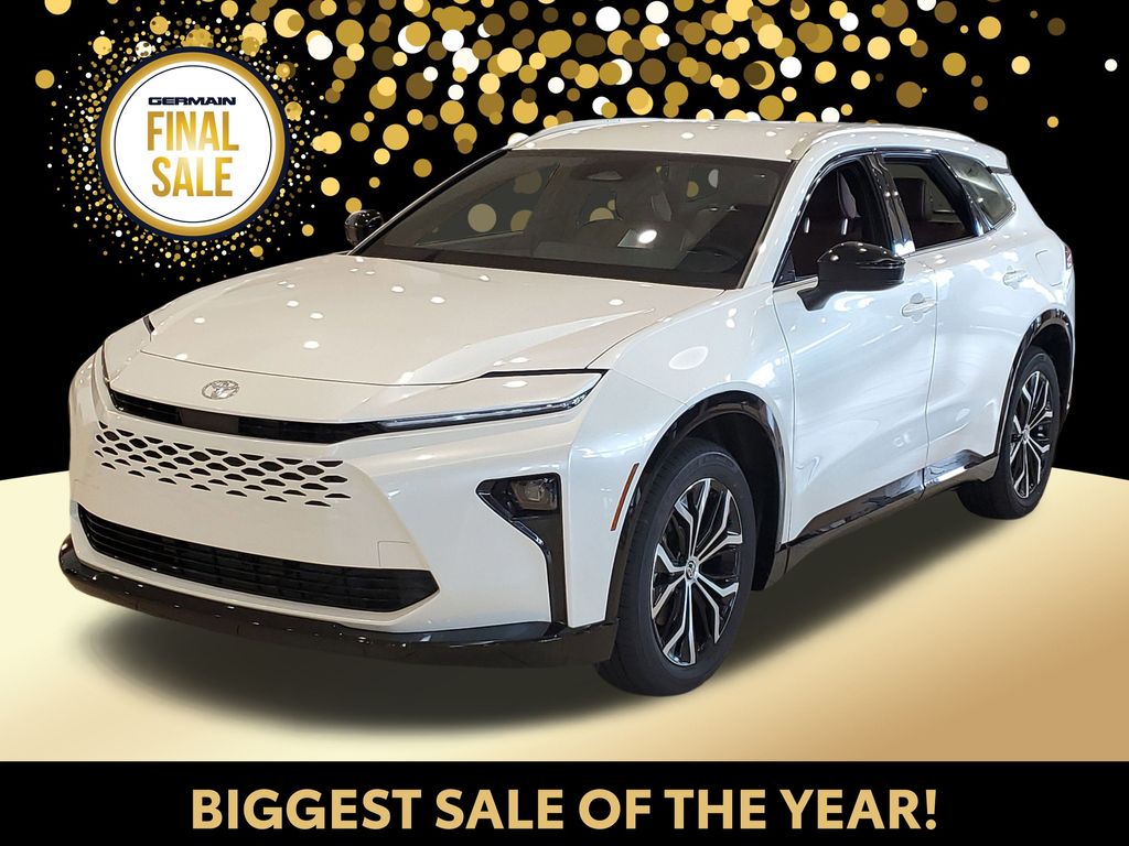 2025 Toyota Crown Signia XLE's photo