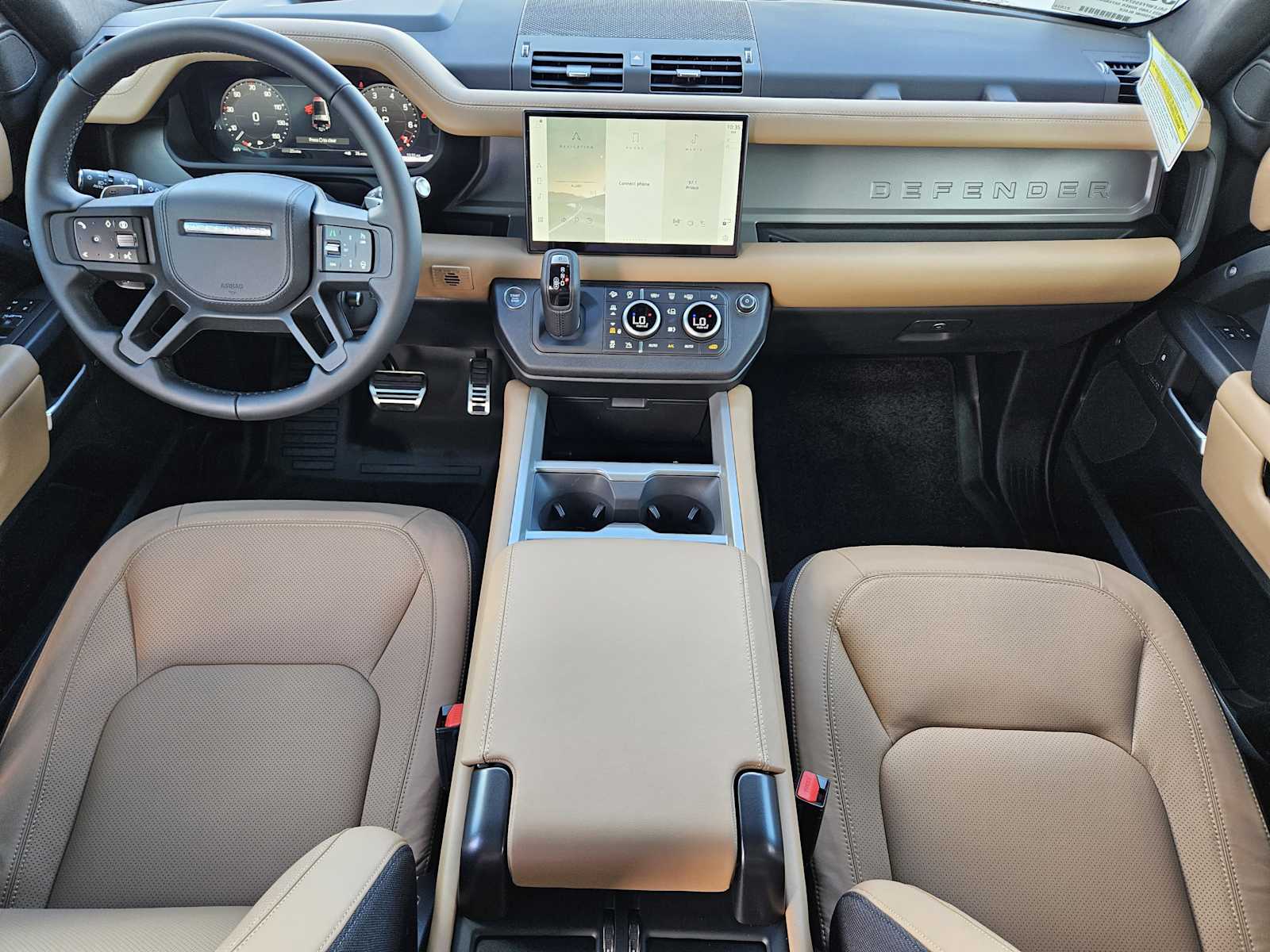 2025 Land Rover Defender 130 V8 photo 25
