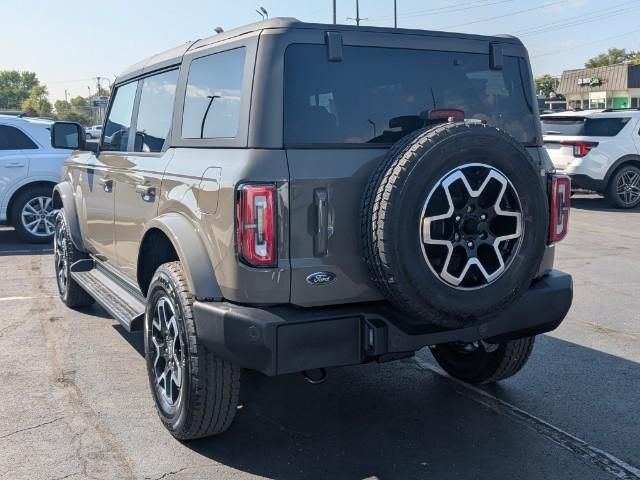 2025 Ford Bronco Outer Banks photo 33