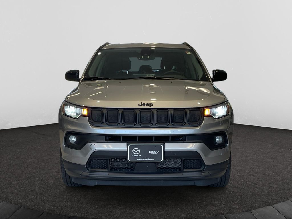 2022 Jeep Compass Latitude Lux photo 8