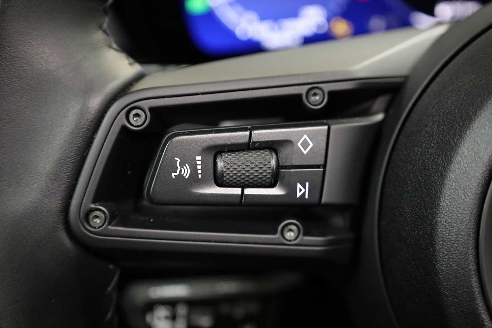 2024 Porsche Macan Electric 4 photo 24