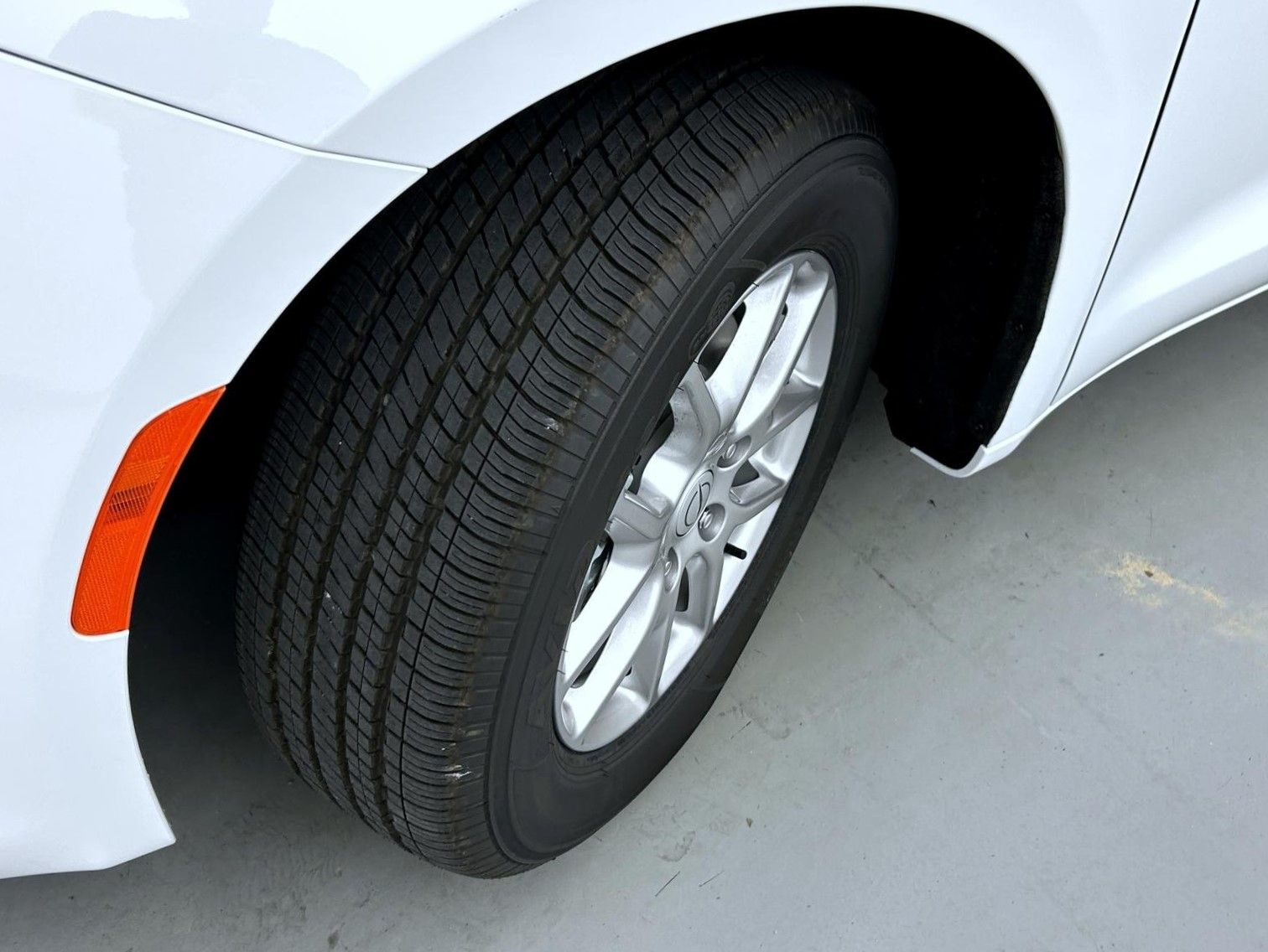 2026 Chrysler Voyager LX photo 23