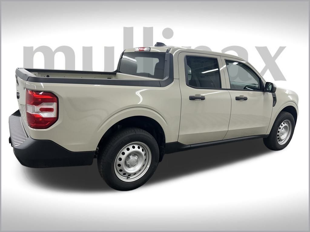 2025 Ford Maverick XL photo 2