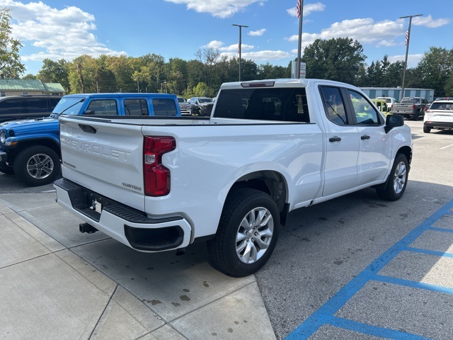 2021 Chevrolet Silverado 1500 Custom photo 4