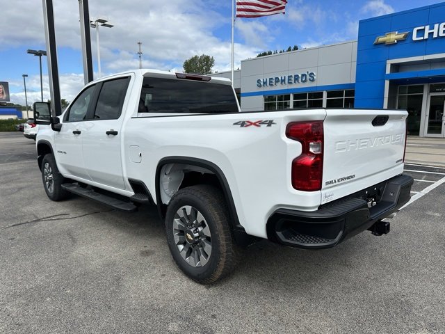 2026 Chevrolet Silverado 2500HD Custom photo 15