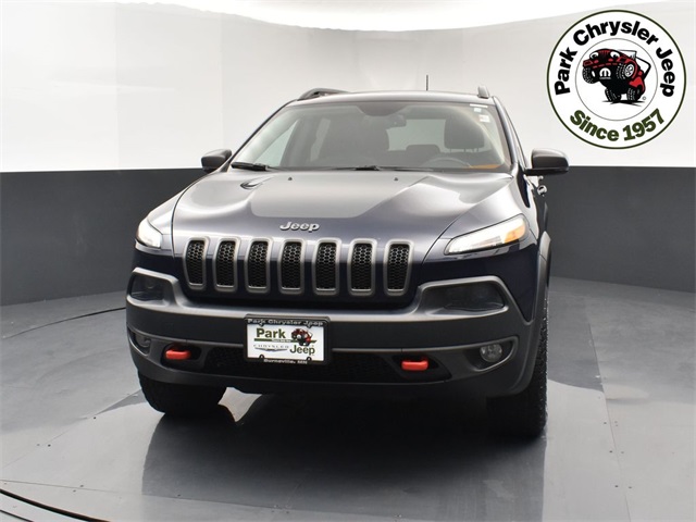 Used 2016 Jeep Cherokee Trailhawk with VIN 1C4PJMBS2GW164262 for sale in Burnsville, Minnesota