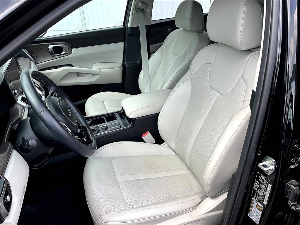 2022 Kia Sorento S photo 10
