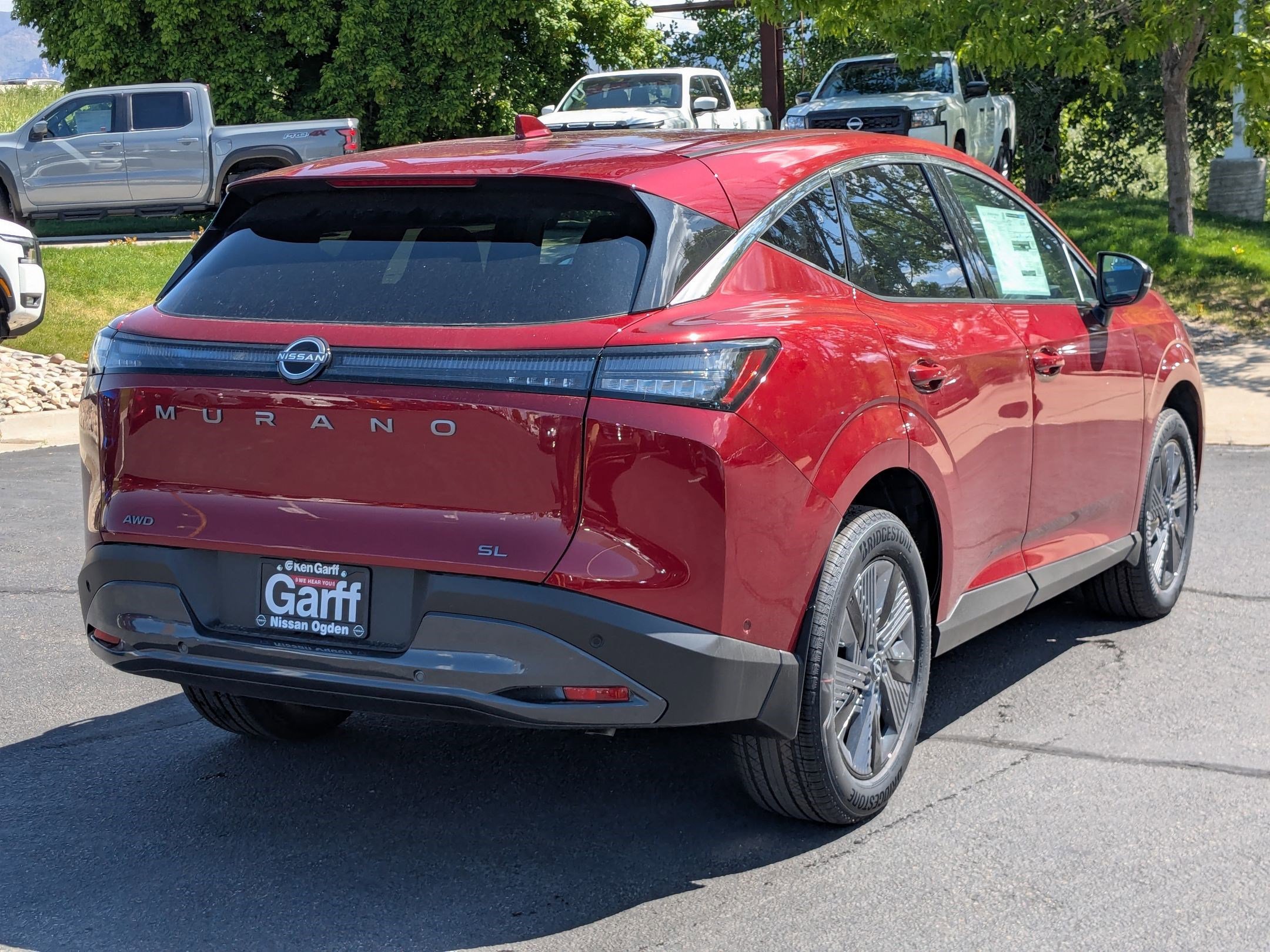 2025 Nissan Murano SL photo 2