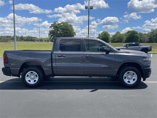 2025 Ram 1500 Tradesman photo 2