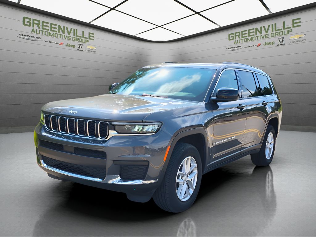 2024 Jeep Grand Cherokee L Laredo's photo