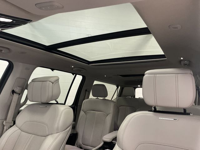 2023 Jeep Grand Wagoneer L Base photo 6