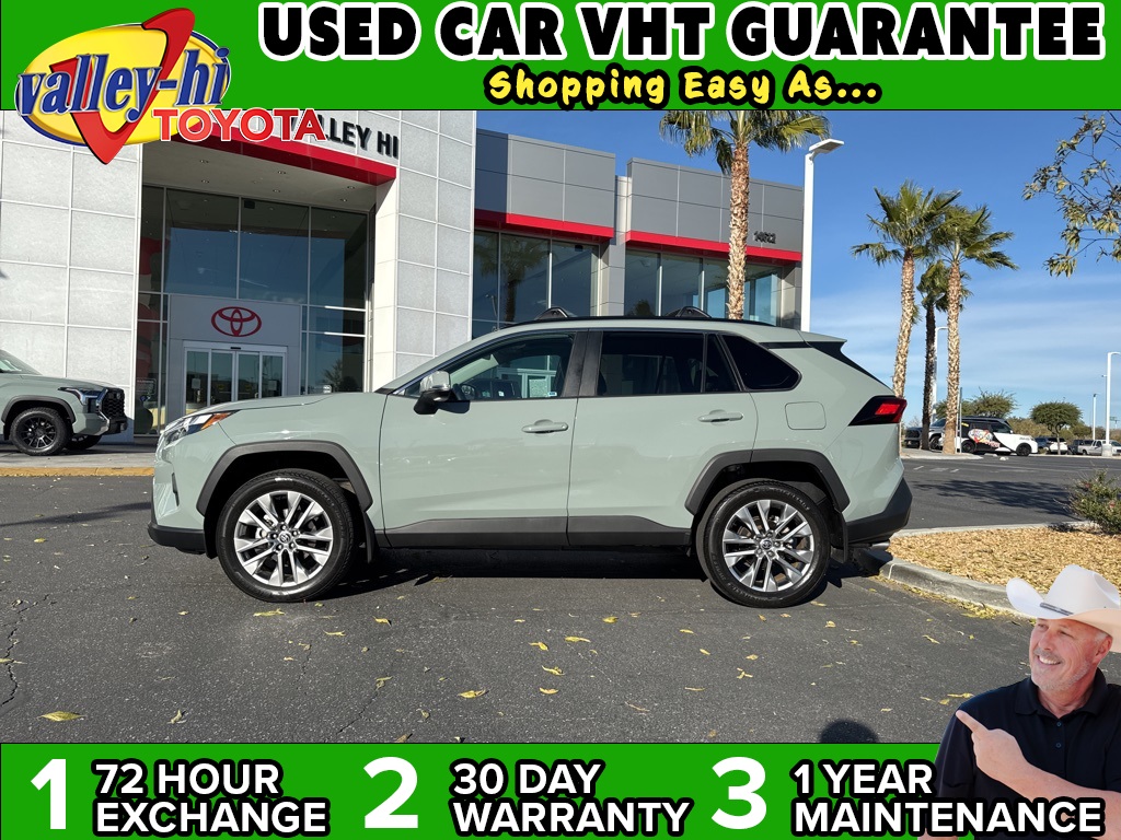 2022 Toyota RAV4 XLE Premium's photo