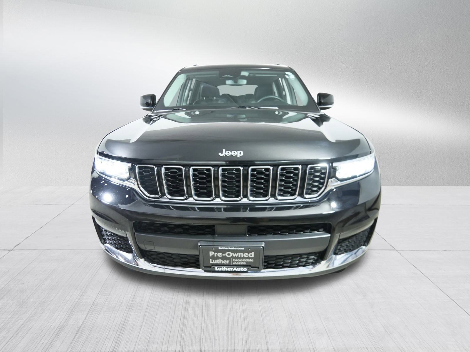 2022 Jeep Grand Cherokee Limited photo 2