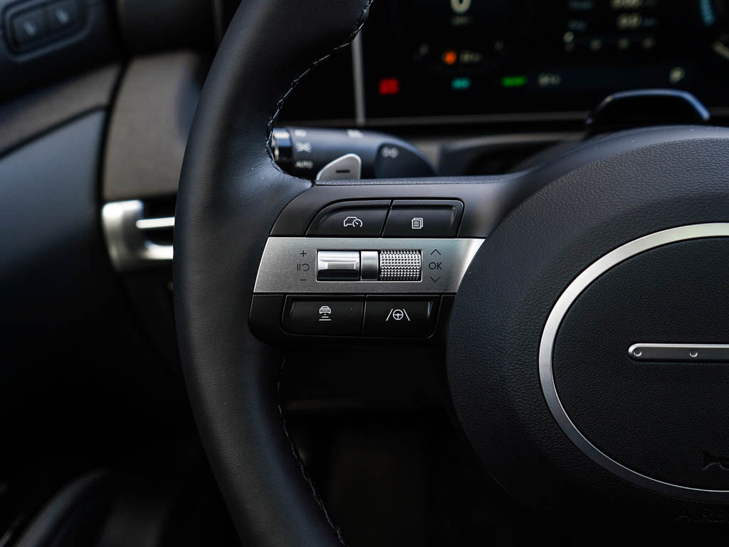 2025 Hyundai Tucson Hybrid Limited photo 19