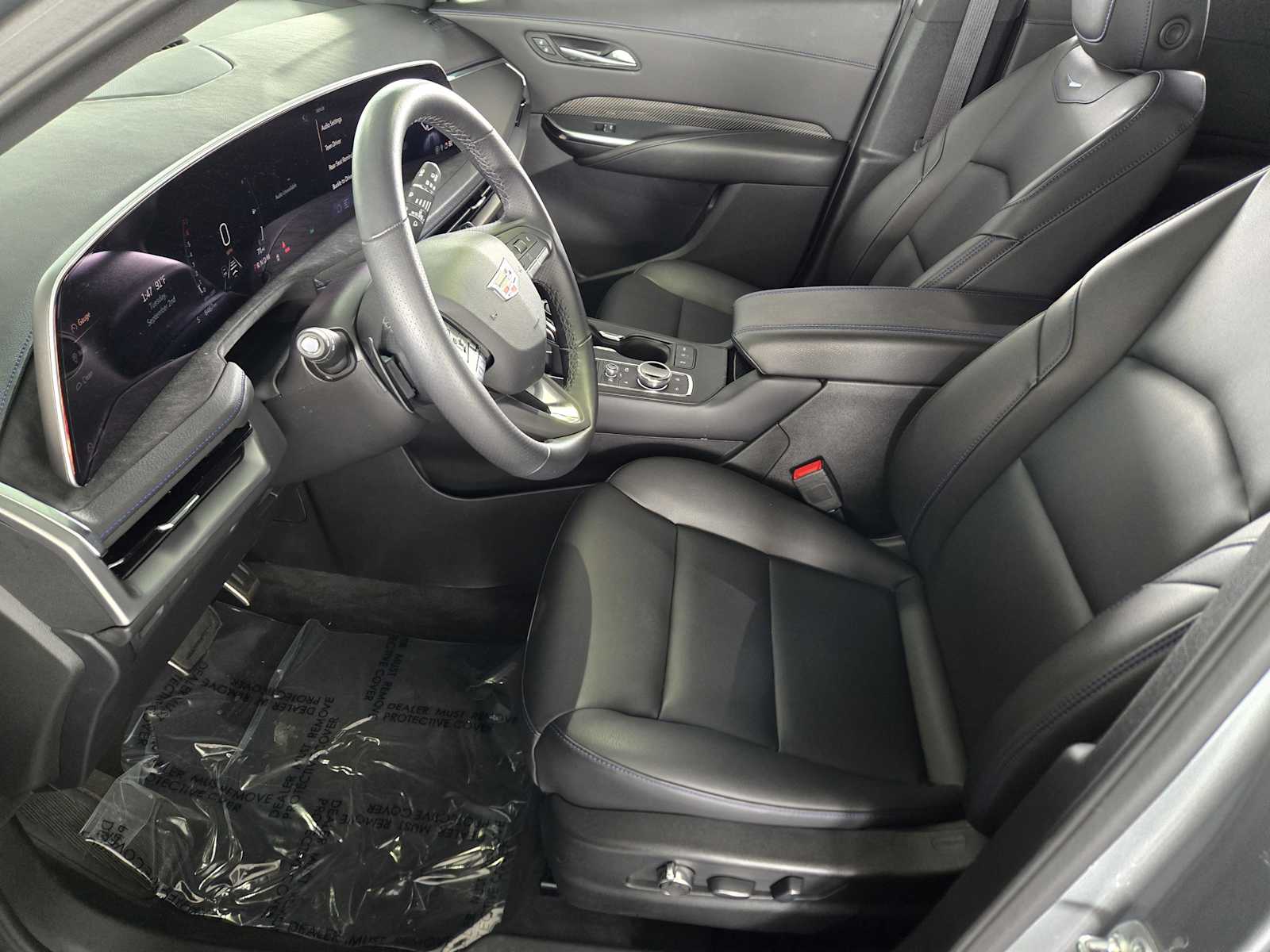 2025 Cadillac XT4 Sport photo 8