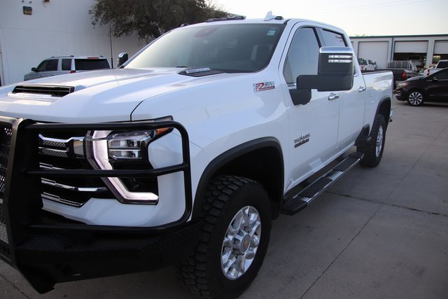 2024 Chevrolet Silverado 2500HD LTZ photo 4
