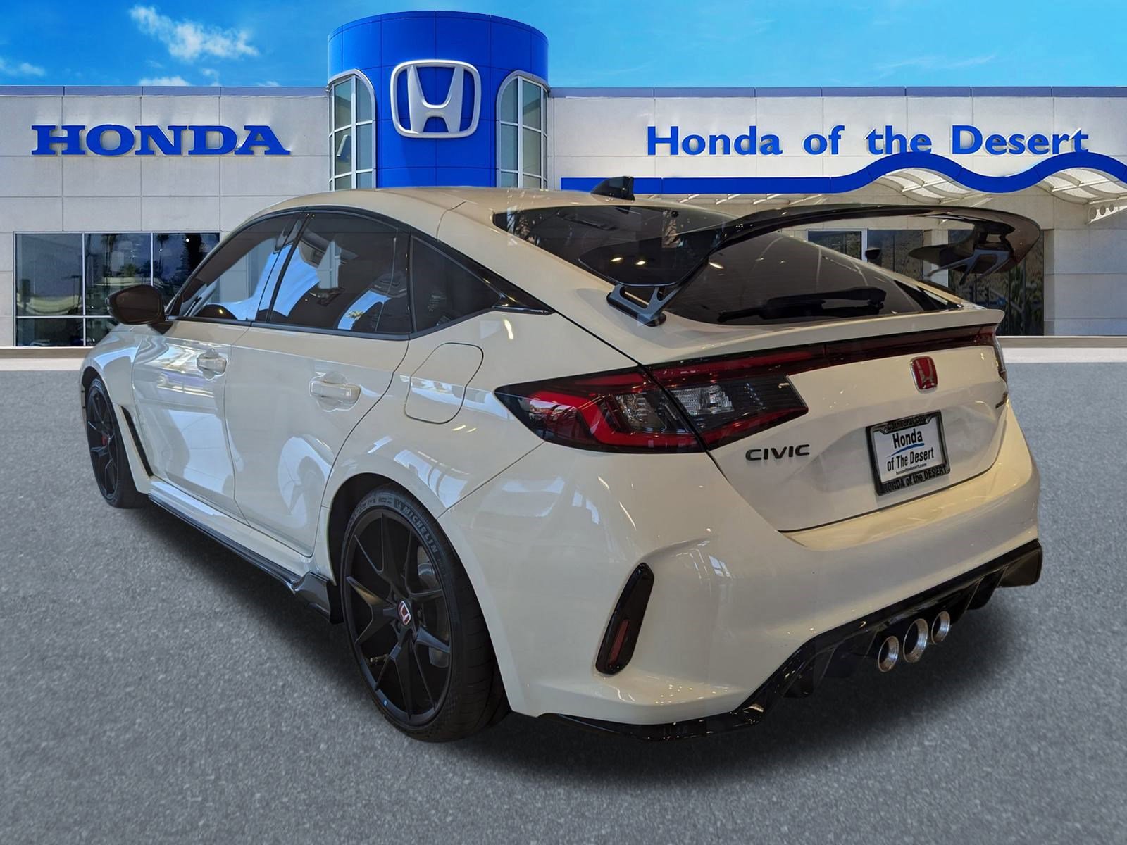 2025 Honda Civic Type R photo 2