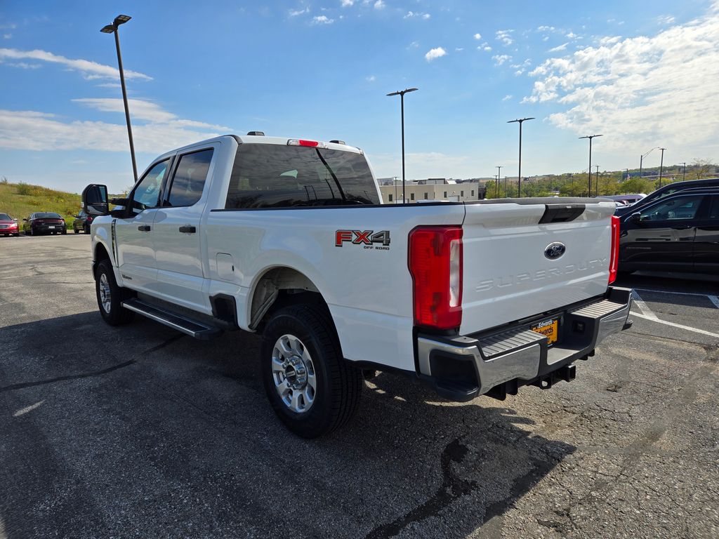 2023 Ford F-250 XLT photo 4