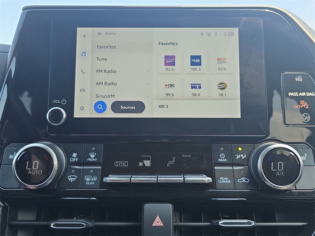 2024 Toyota Highlander Hybrid XLE photo 26