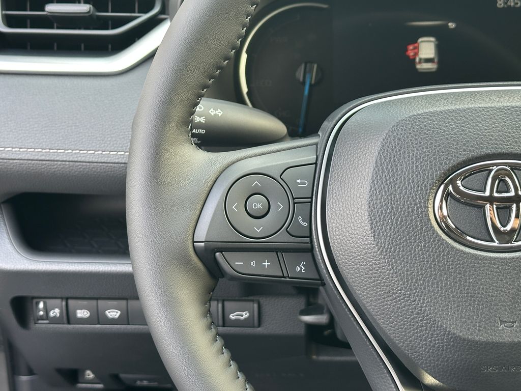 2025 Toyota RAV4 Hybrid XLE photo 18