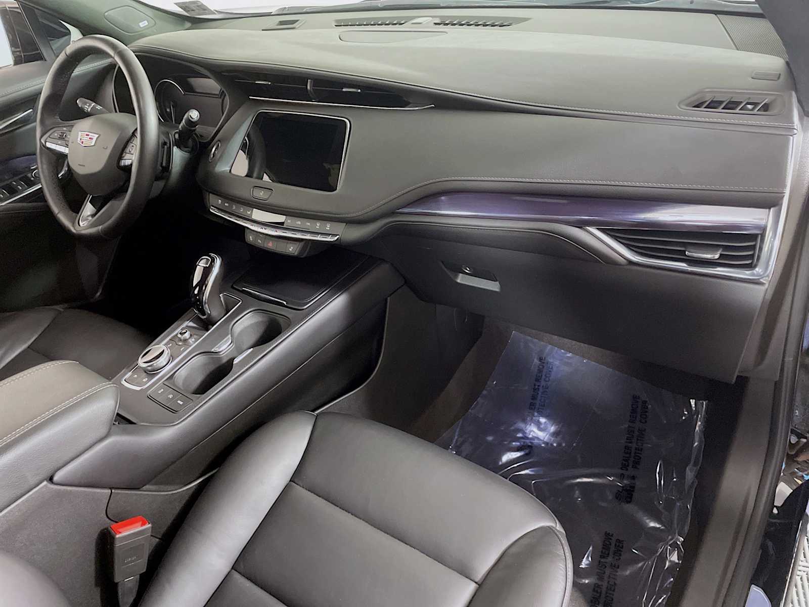 2023 Cadillac XT4 Luxury photo 22