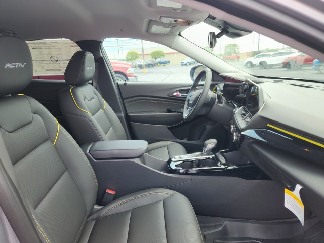2025 Chevrolet Trax ACTIV photo 13