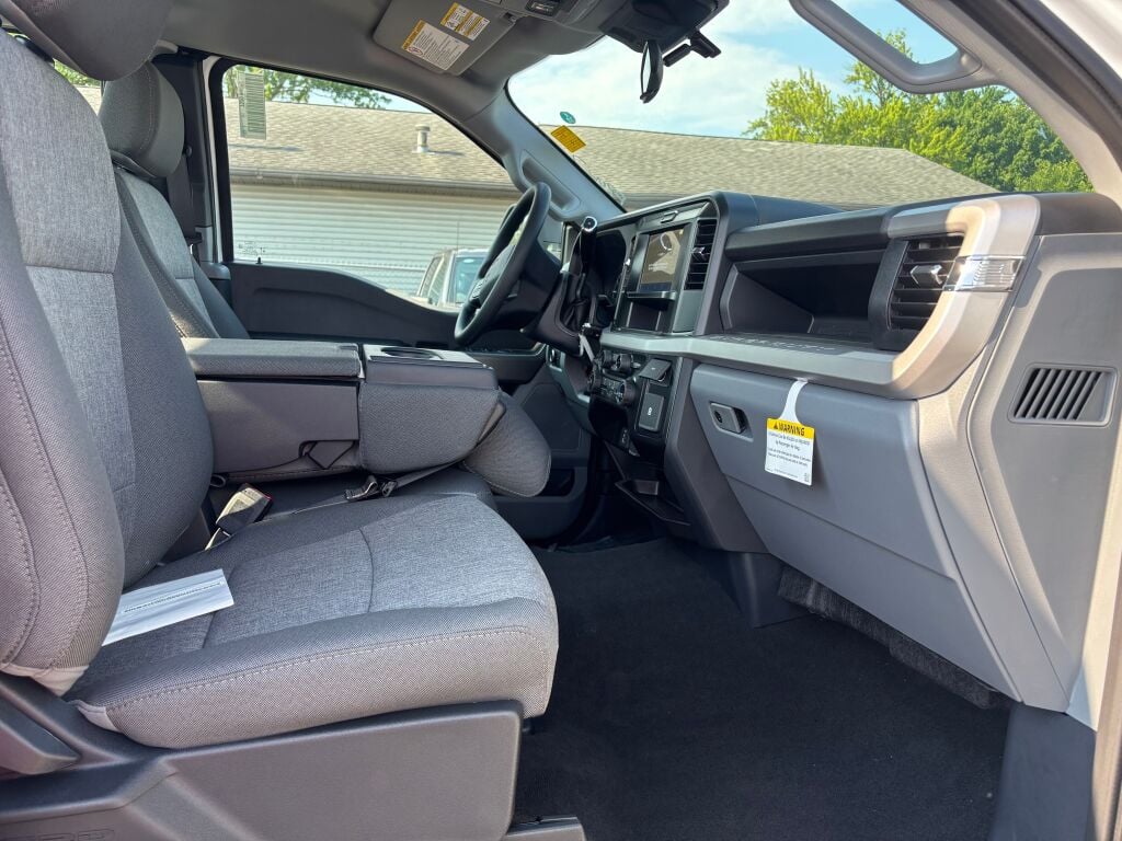 2025 Ford F-350 XL photo 12