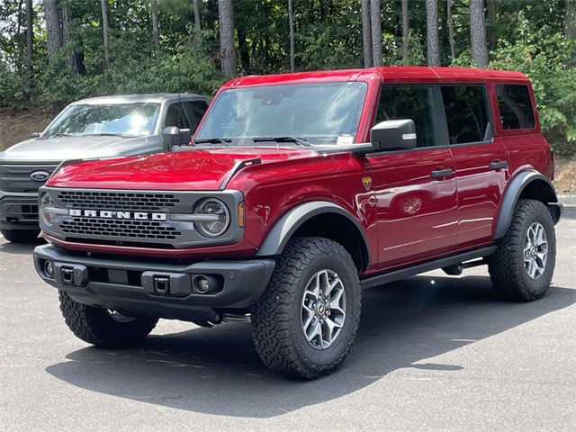 2025 Ford Bronco Badlands photo 3