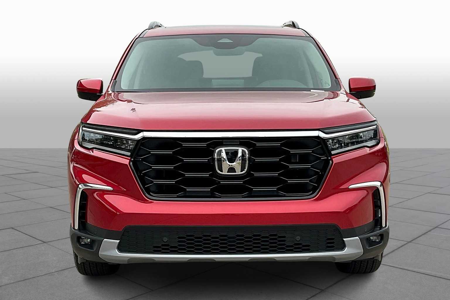 2025 Honda Pilot Touring photo 3