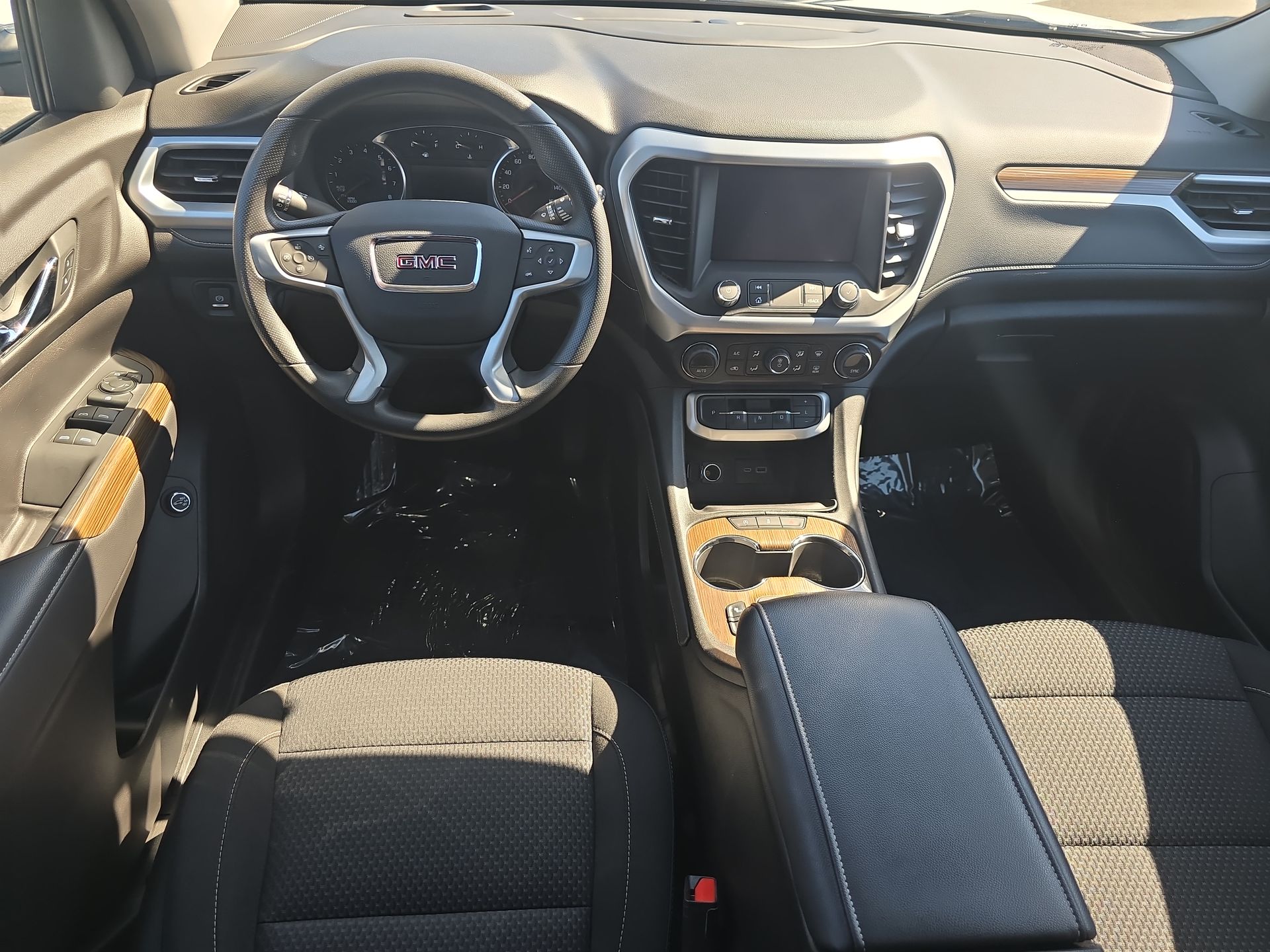 2023 Gmc Acadia SLE photo 46