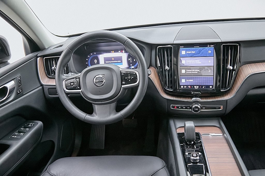 2024 VOLVO XC60 - Image 23