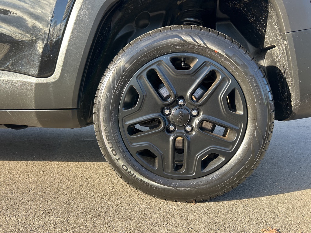 2020 Jeep Renegade Sport photo 2