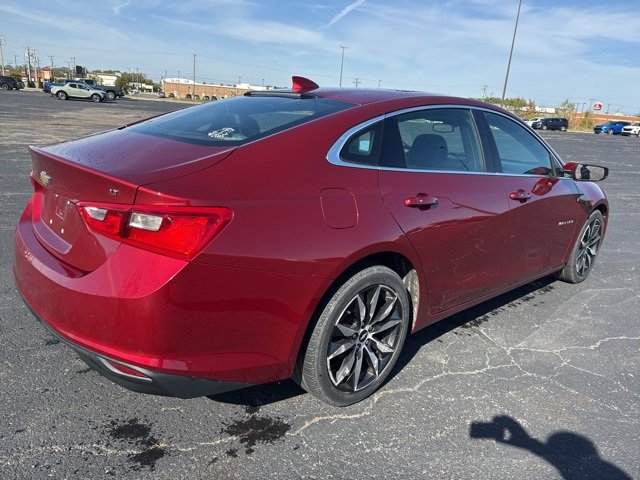 2018 Chevrolet Malibu 1LT photo 3