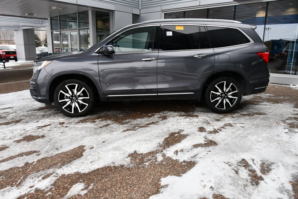 2019 Honda Pilot Elite photo 3