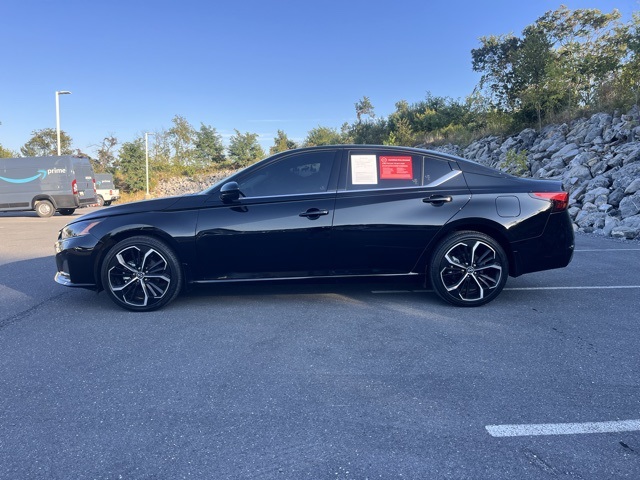 2024 Nissan Altima 2.5 SR photo 4