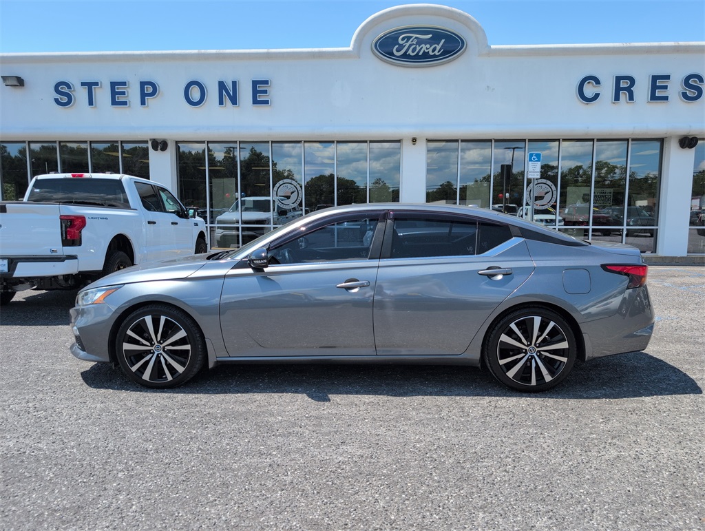 2019 Nissan Altima 2.5 SR photo 8