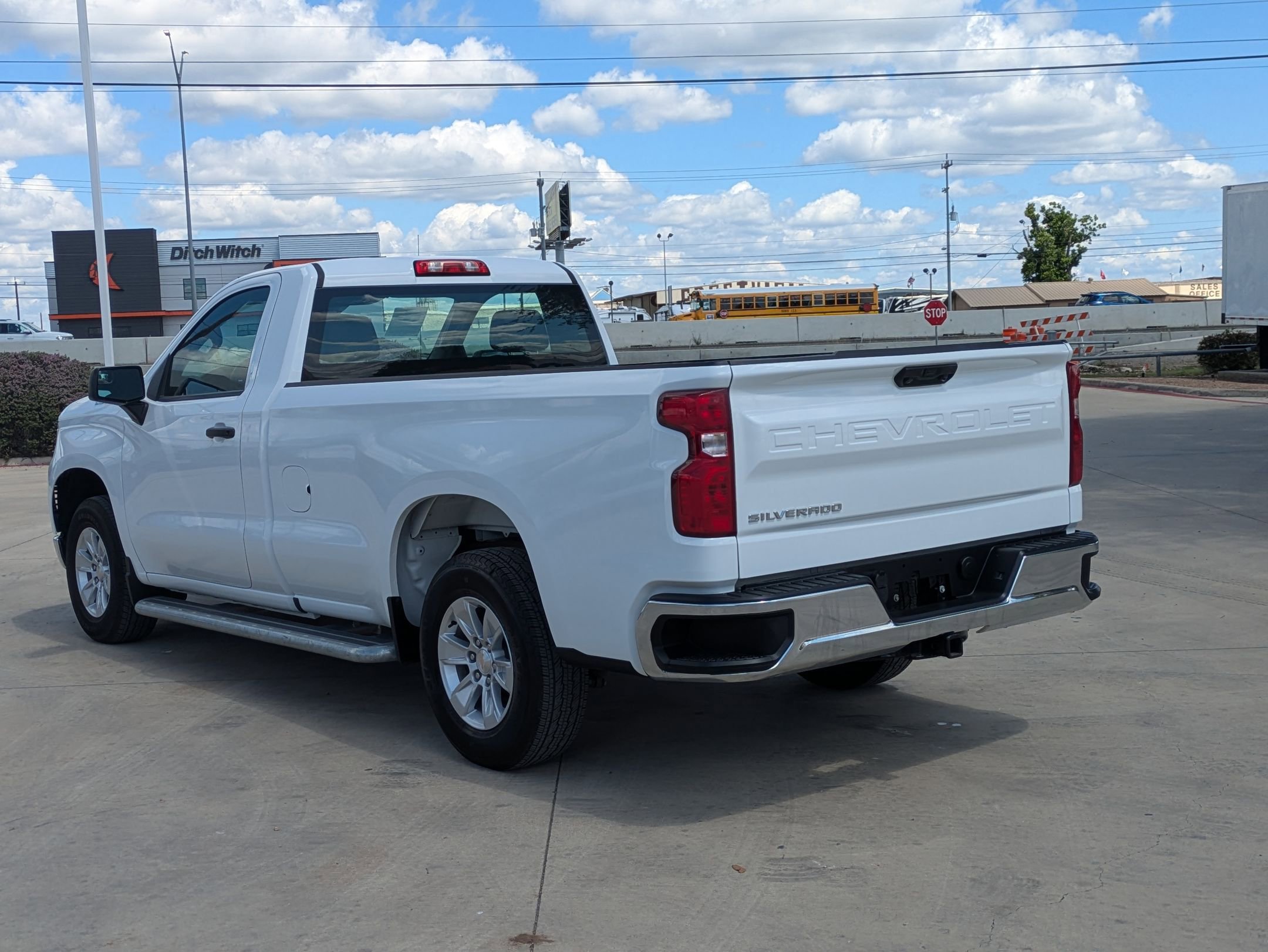 2024 Chevrolet Silverado 1500 Work Truck photo 5