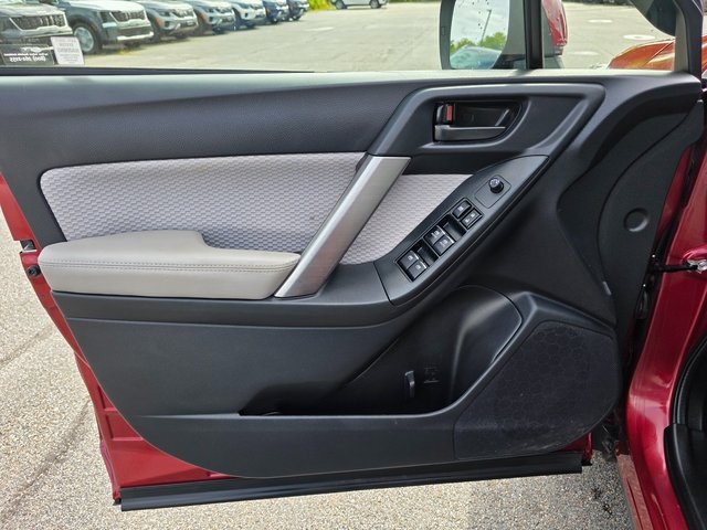2017 Subaru Forester 2.5i Premium photo 23