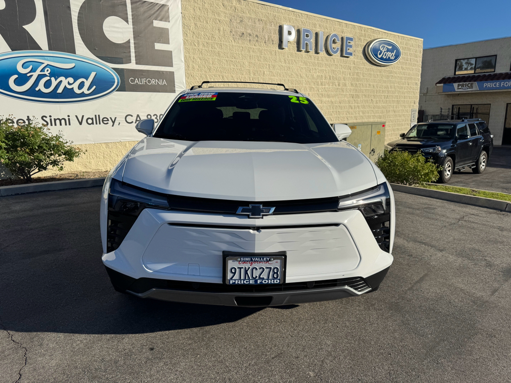 2025 Chevrolet Blazer EV photo 4