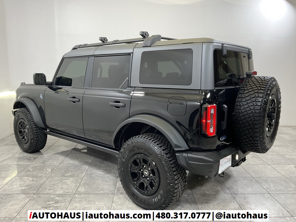 2022 Ford Bronco Black Diamond photo 4