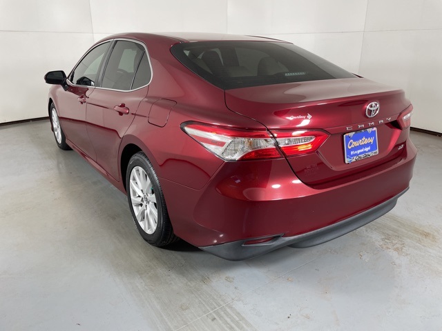 2018 Toyota Camry LE photo 6