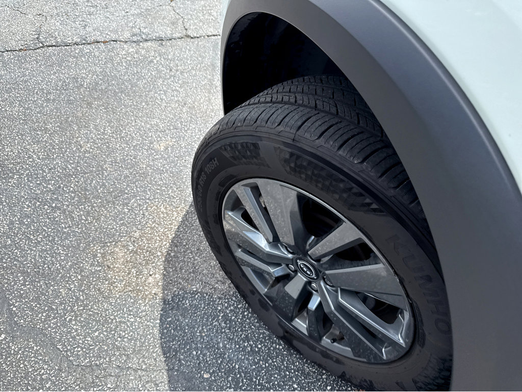 2024 Nissan Pathfinder S photo 23