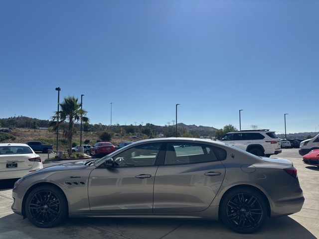 2022 Maserati Quattroporte Modena Q4 photo 4